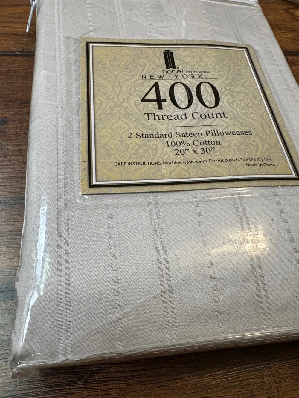 Hotel City Living New York 400 Thread Count Standard Pillowcases Set of 2 New
